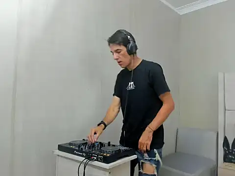 jupiter 333 online show from November 24, 2025, 5:56 pm