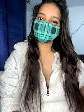 Cute Marina online show from November 17, 2025, 5:46 am