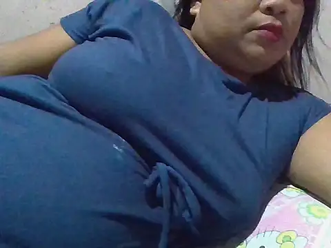 xxmysweetpinayy69 online show from October 24, 2025, 11:23 pm