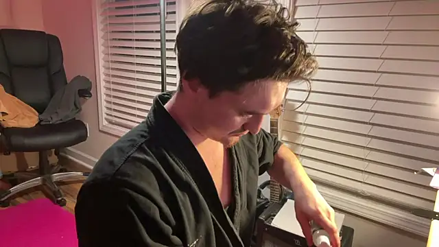 andrenoma427 online show from November 4, 2025, 10:53 pm