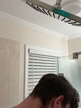 andrenoma427 online show from November 13, 2025, 2:32 am