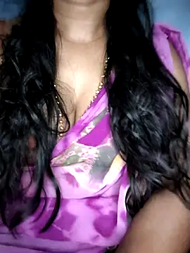 Ezabelljohn online show from April 3, 2026, 11:19 am