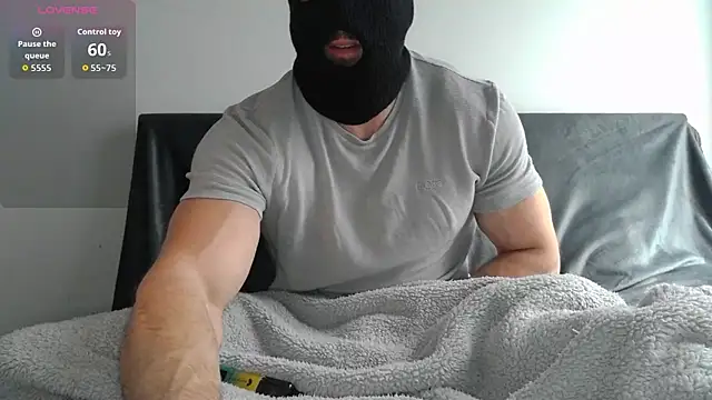 Masked Bull38 Uk online show from December 3, 2025, 9:51 am