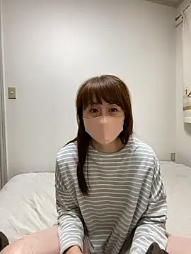 HONMONOHUUHU online show from December 4, 2025, 3:54 pm