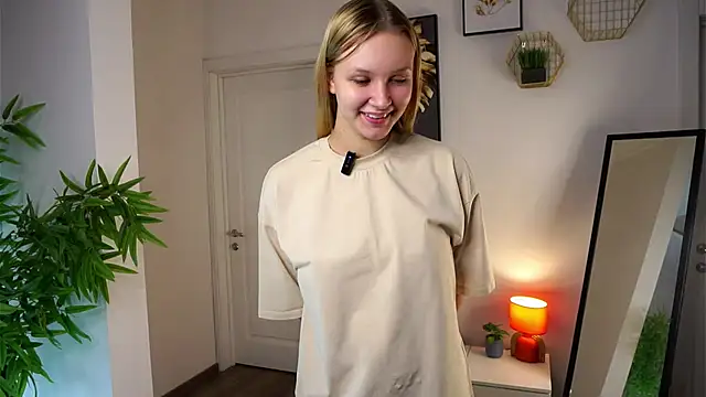 ElissaGlod online show from October 27, 2025, 11:25 am