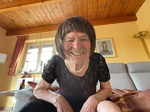 Dorle45 online show from April 24, 2026, 6:27 am