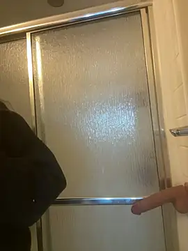 elliepixie online show from April 7, 2026, 9:37 pm