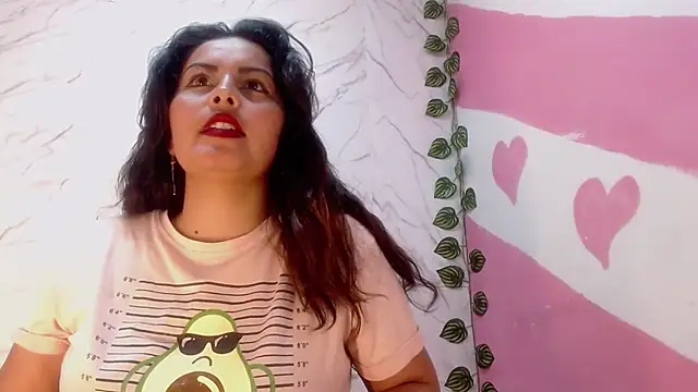 amara leoncm online show from October 23, 2025, 5:12 pm