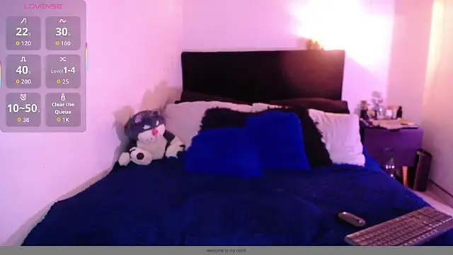 SharonSalazar online show from November 14, 2025, 2:43 am