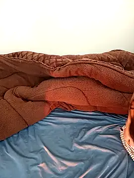 Cherry Le02 online show from December 15, 2025, 6:06 am