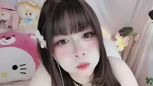 -zhuzhu-999- online show from April 15, 2026, 7:10 pm