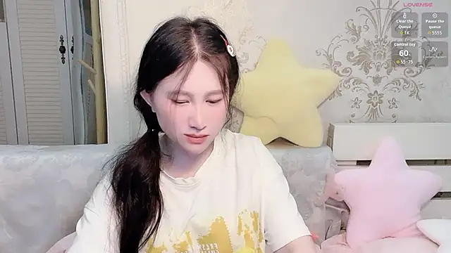 anna-888- online show from May 13, 2026, 1:08 pm