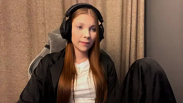 Softixq online show from November 7, 2025, 4:07 pm