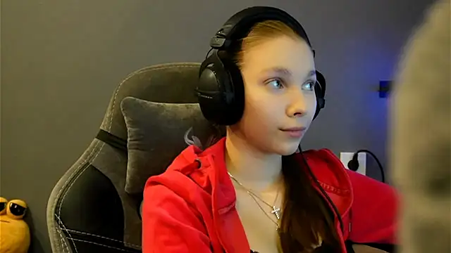 Softixq online show from January 10, 2026, 3:03 pm