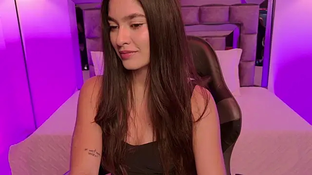 Bella Clark2 online show from November 6, 2025, 3:51 am