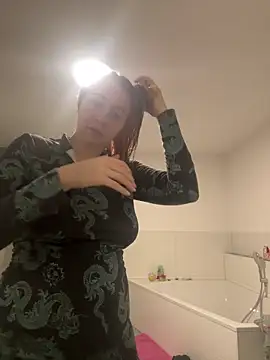 Latexaddictx  online show from March 1, 2026, 8:11 pm