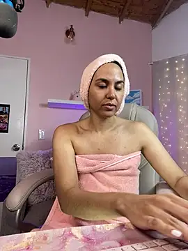 VenusIsLove  online show from February 2, 2025, 12:19 am