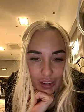 brookemiss88x online show from October 23, 2025, 5:55 pm