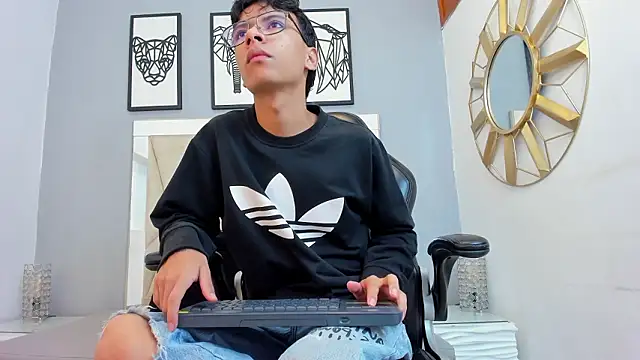 adams bobby online show from March 29, 2026, 10:59 am