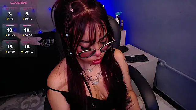 LittleNathy  online show from November 1, 2025, 11:45 am