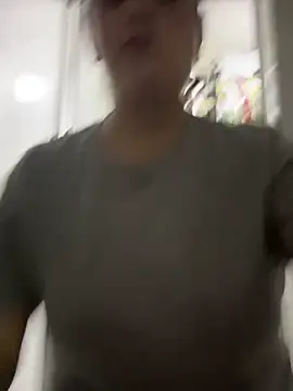 chanelketty online show from November 6, 2025, 1:17 am