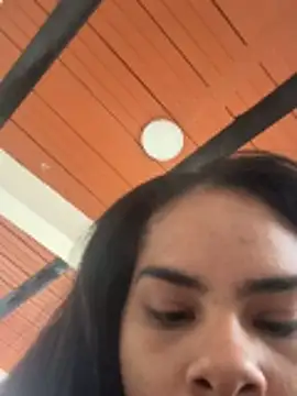 NikolRose online show from November 7, 2025, 1:44 pm