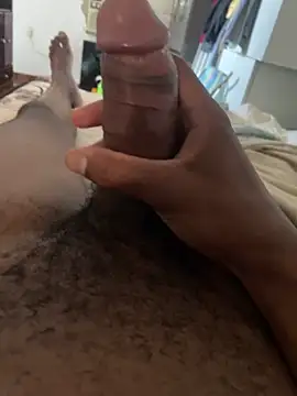 pequenohomem online show from December 22, 2025, 7:33 pm