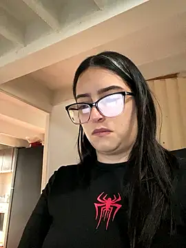 Kloe Novoa online show from January 10, 2026, 1:35 pm