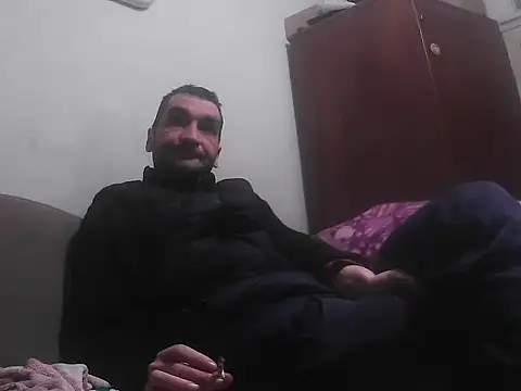 Snapshot of alin42xx chatting on November 19, 2025, 2:55 am alin42xx online show from November 19, 2025, 2:55 am