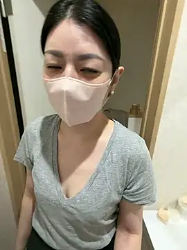 akimix xoxo online show from February 25, 2026, 11:09 am