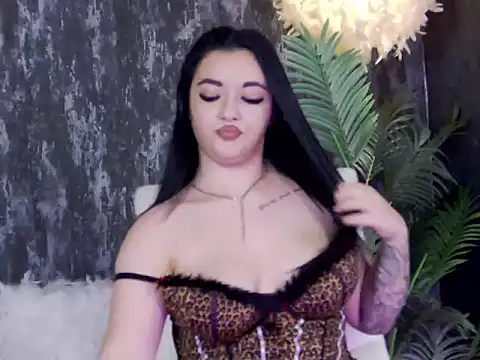 LaraBloom online show from December 18, 2025, 7:31 pm