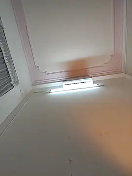 ezabel- online show from December 17, 2025, 1:06 pm