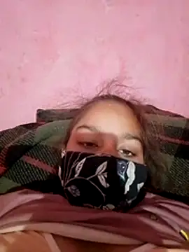 Snapshot of Poonam12A chatting on January 18, 2026, 12:58 am Poonam12A online show from January 18, 2026, 12:58 am