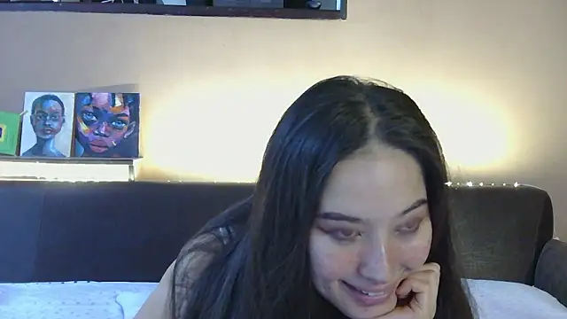 Snapshot of LumiHeart chatting on February 3, 2026, 4:01 pm LumiHeart online show from February 3, 2026, 4:01 pm