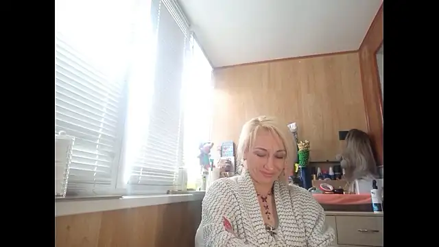 LilaniLoverx online show from April 14, 2026, 11:27 am