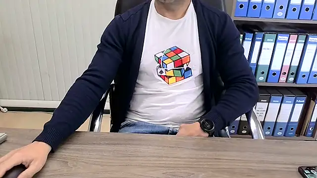 Evasionee online show from April 15, 2026, 6:31 am