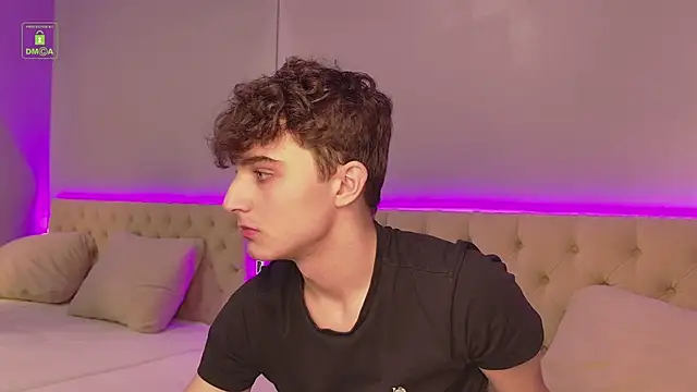 Richard steele hot online show from November 2, 2025, 3:47 pm