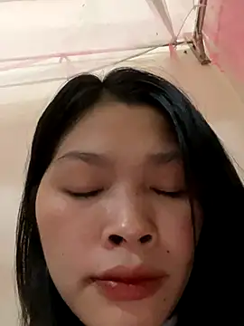 simmi-2 online show from October 25, 2025, 5:04 am