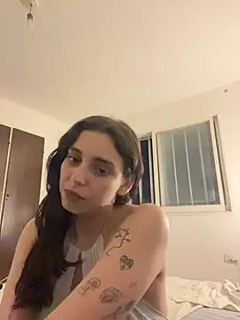 Snapshot of gigi333regi chatting on February 20, 2026, 1:02 am gigi333regi online show from February 20, 2026, 1:02 am