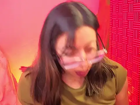 zylla storn online show from December 16, 2025, 8:19 am