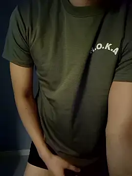 Snapshot of yuta_00 chatting on February 20, 2026, 5:13 pm yuta 00 online show from February 20, 2026, 5:13 pm