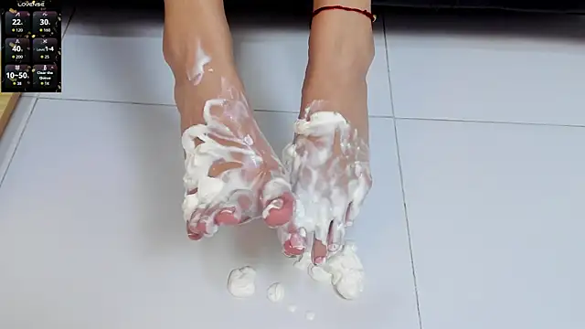 CloePerson online show from February 19, 2026, 3:52 pm