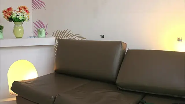 Isabelle Lane online show from March 25, 2026, 12:44 pm