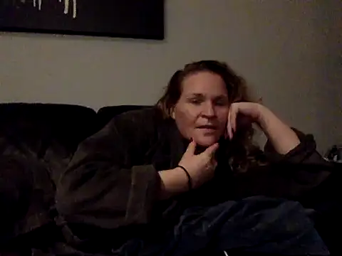 Dinslavnu online show from October 28, 2025, 6:21 pm