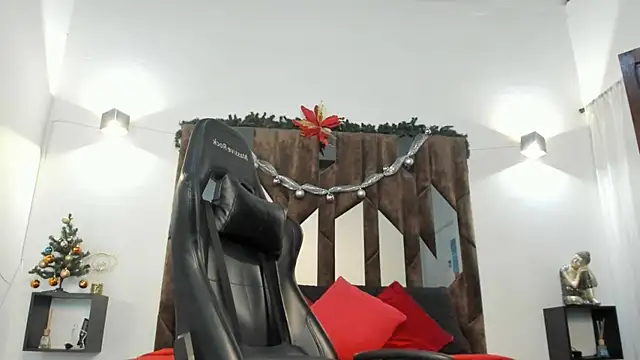 MATEO DILUCA online show from December 3, 2025, 10:13 am