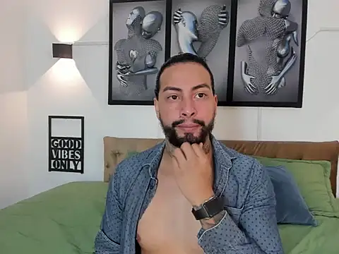 christopher palmerjs online show from December 19, 2025, 8:27 pm