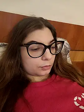 sweetbabygirlforyou online show from February 14, 2026, 3:53 pm