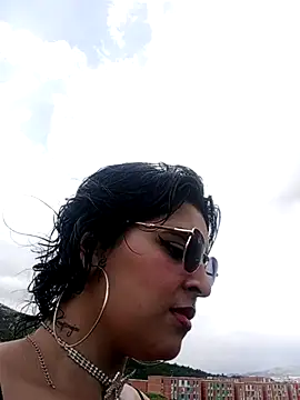 Snapshot of Sara_Kathy chatting on October 27, 2025, 8:02 pm Sara Kathy online show from October 27, 2025, 8:02 pm
