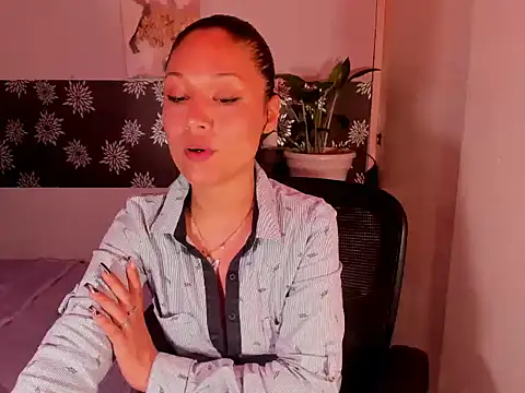 SamaradelaRoux online show from November 30, 2025, 3:21 am