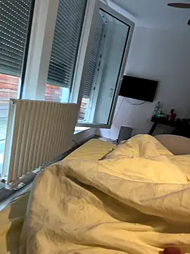 denizxcum online show from October 25, 2025, 2:35 pm